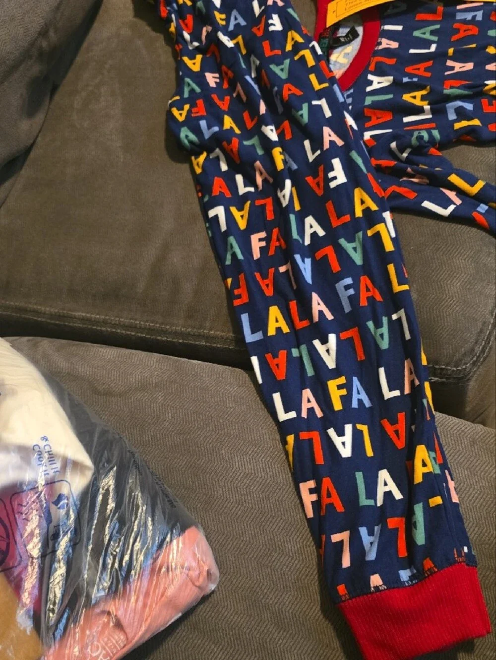 Derek Heart Navy Pajama Set with Multicolor 'FALA' Letter Print
